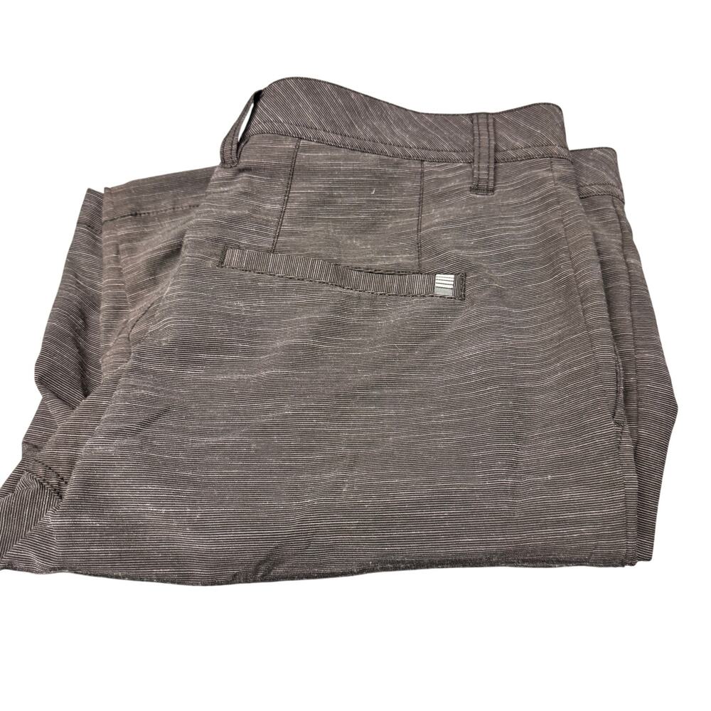 Travis Mathew Golf Shorts Mens 34 (35x10 ACTUAL) Gray Coastal Activewear
